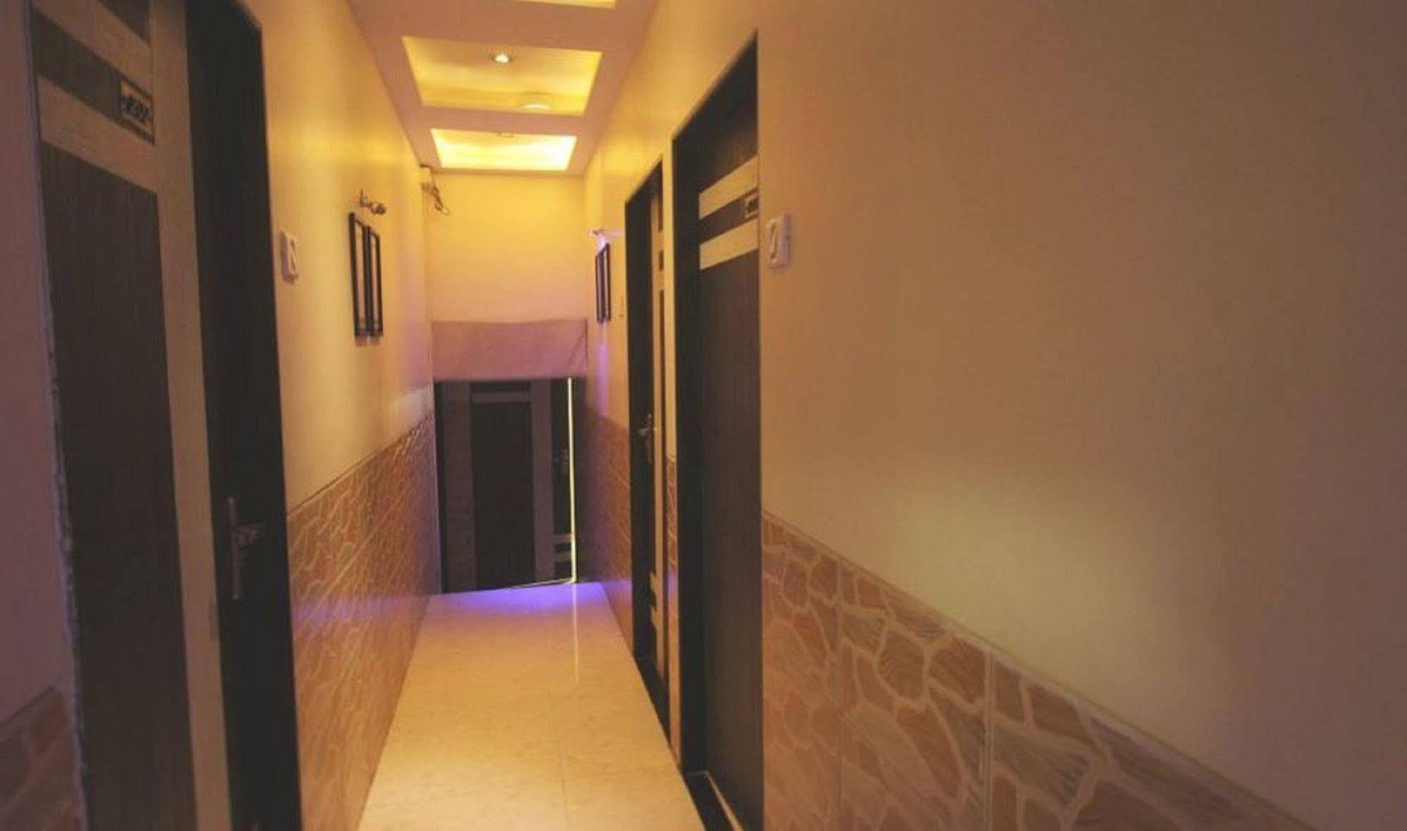 Hotel Metro 2*
