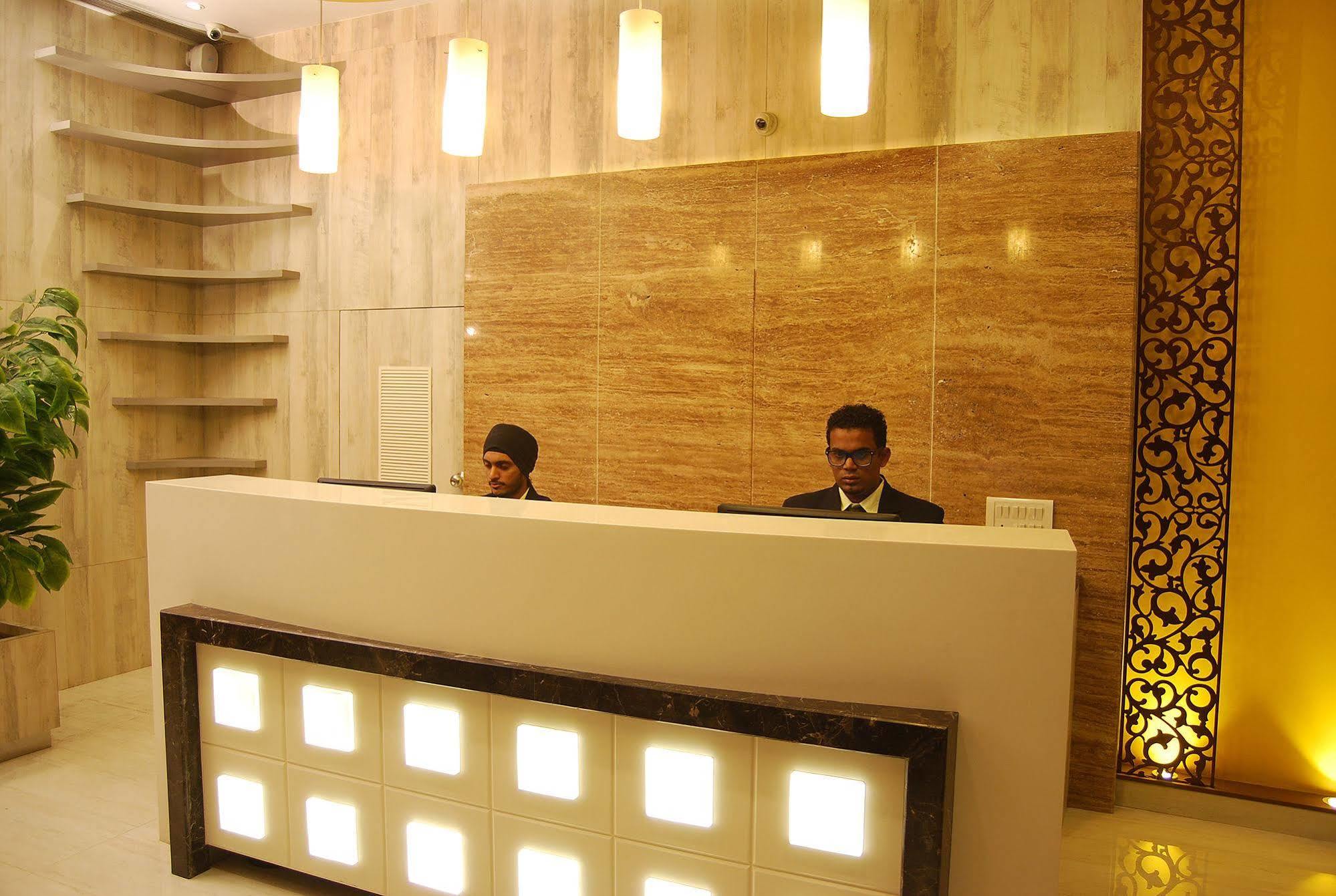 Capital O 791 Concord Galaxy 3* Mumbai