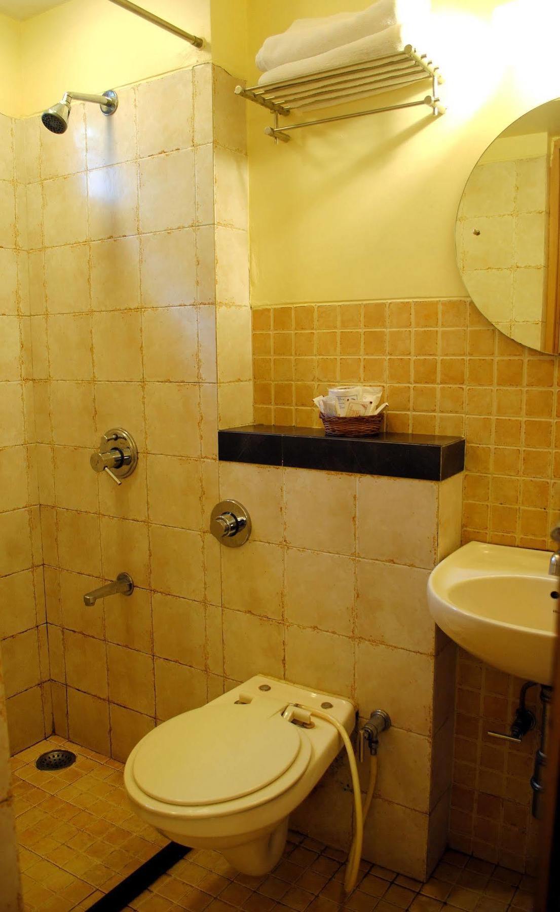 Oyo 19917 Golden Swan 3* Mumbai