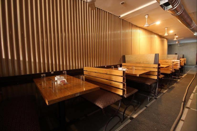 Q Deck Hotel 2*