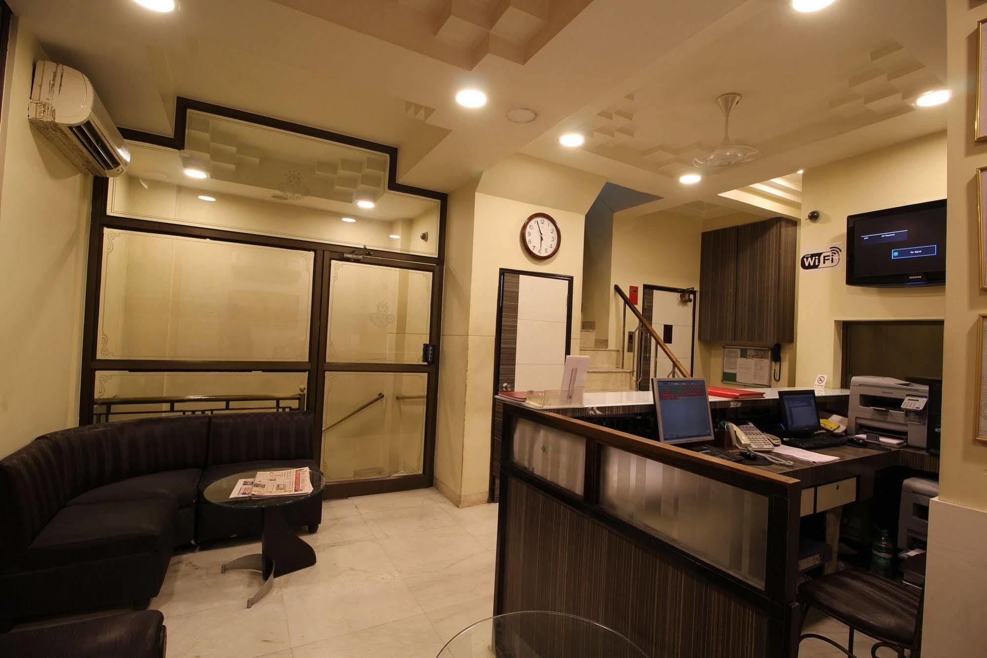 Palace Hotel 2*