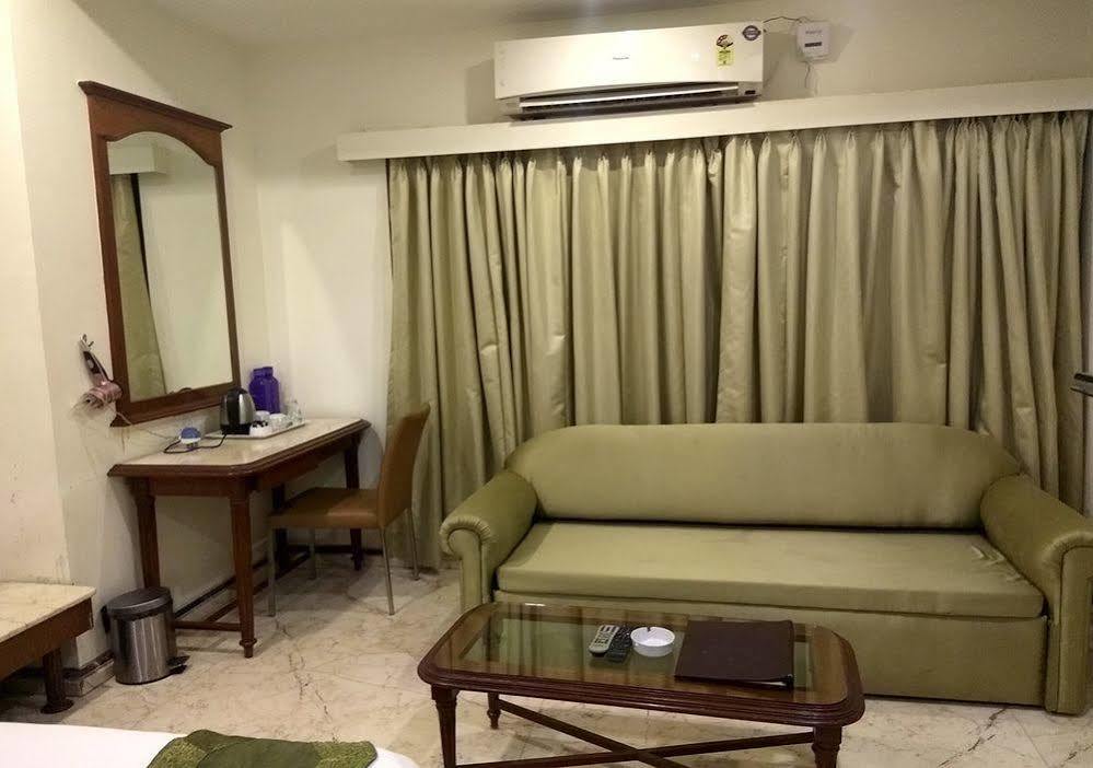 Garden Hotel