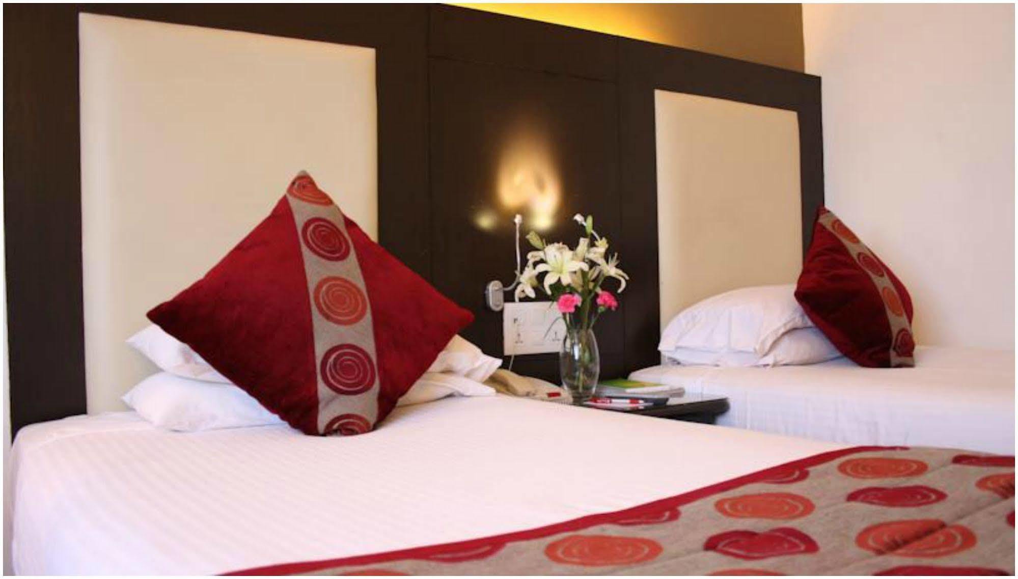 Hotel Ramee Guestline Juhu 4*
