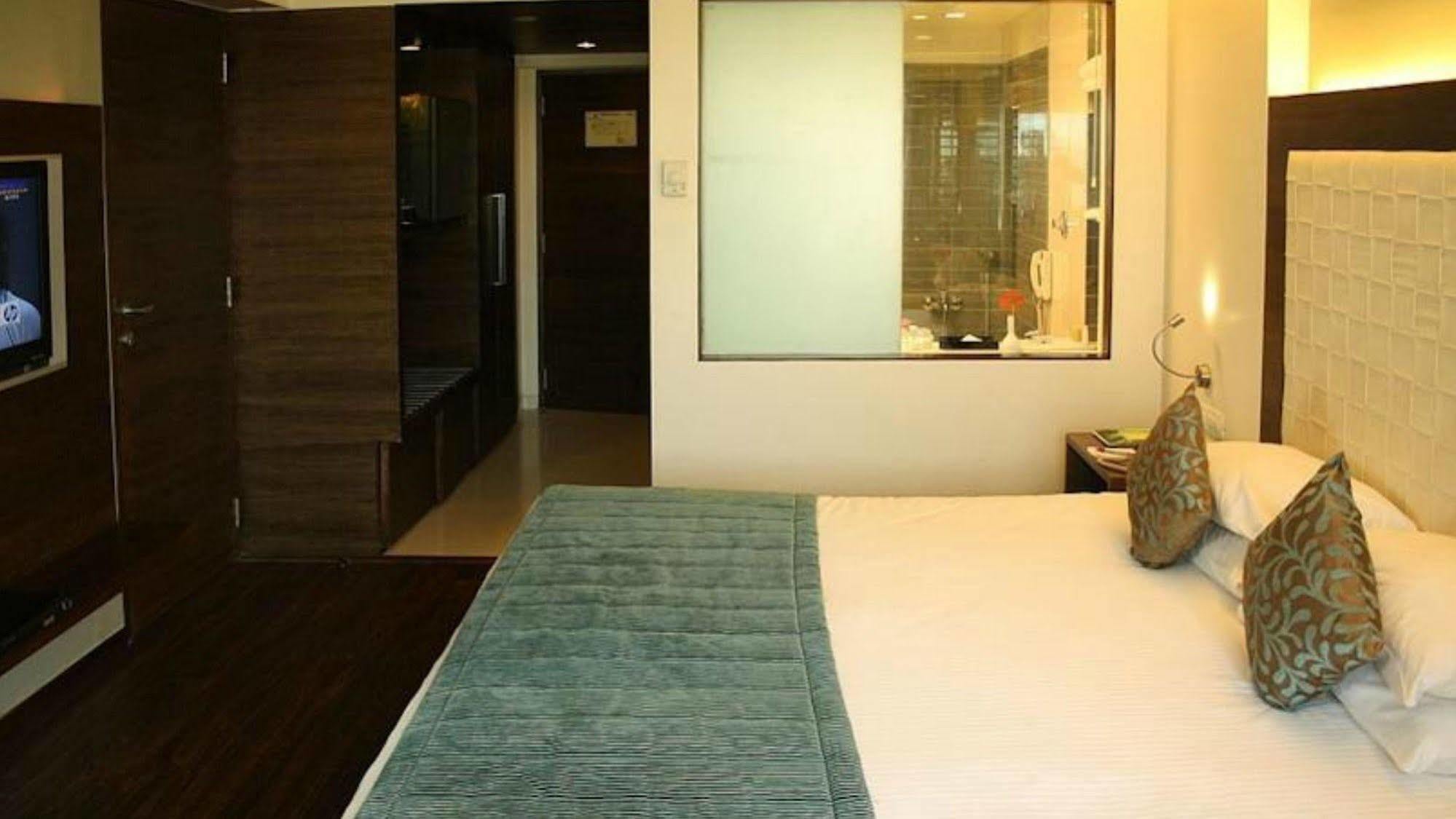 Ramee Guestline Juhu Hotel Mumbai