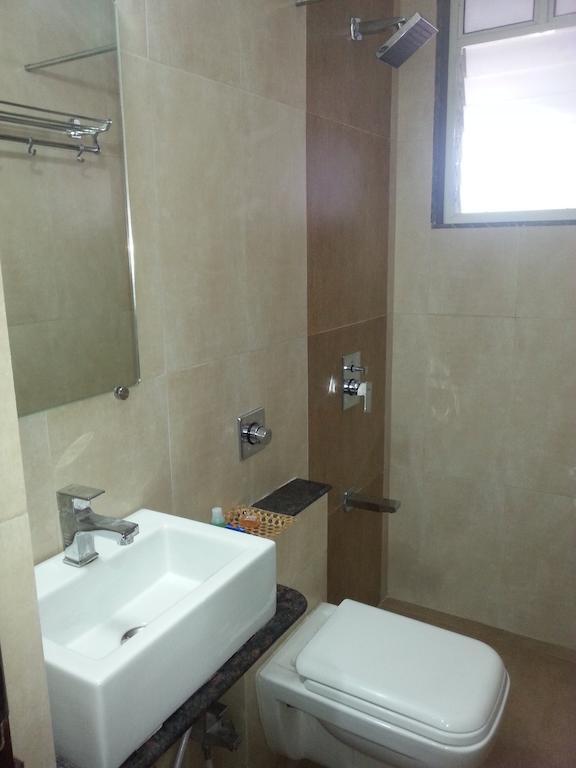Hotel Nishita Residency 3*