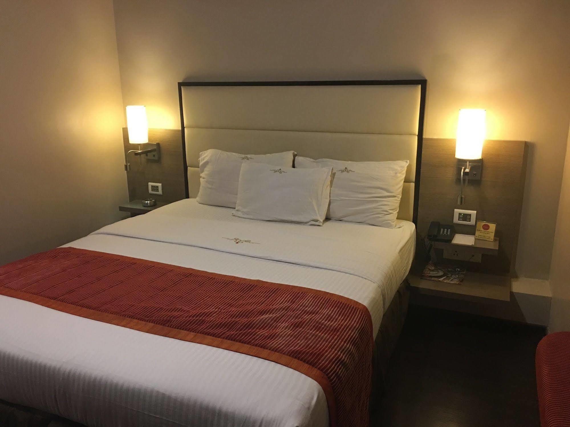 Landmark Annexe Hotel 3*