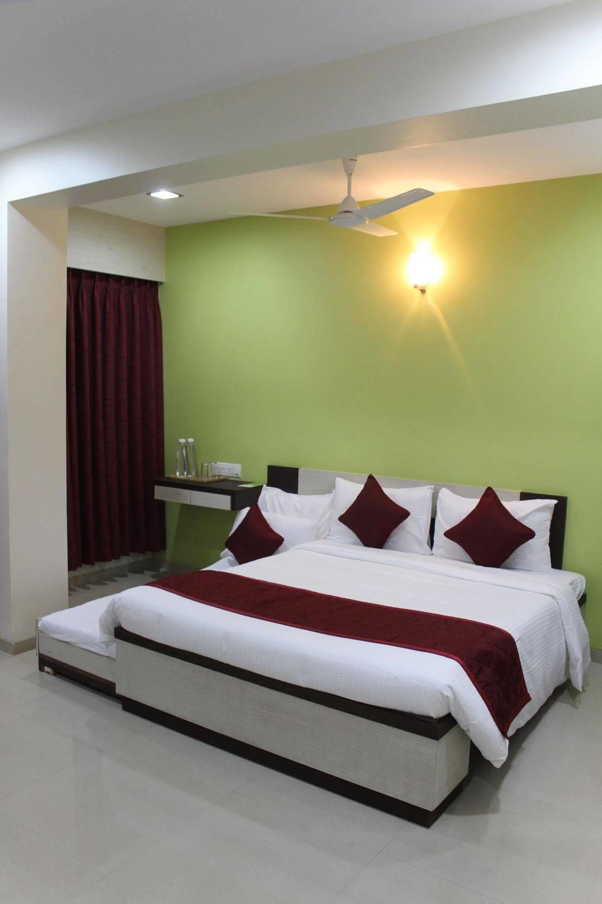 Nishita Residency Hotel Mumbai