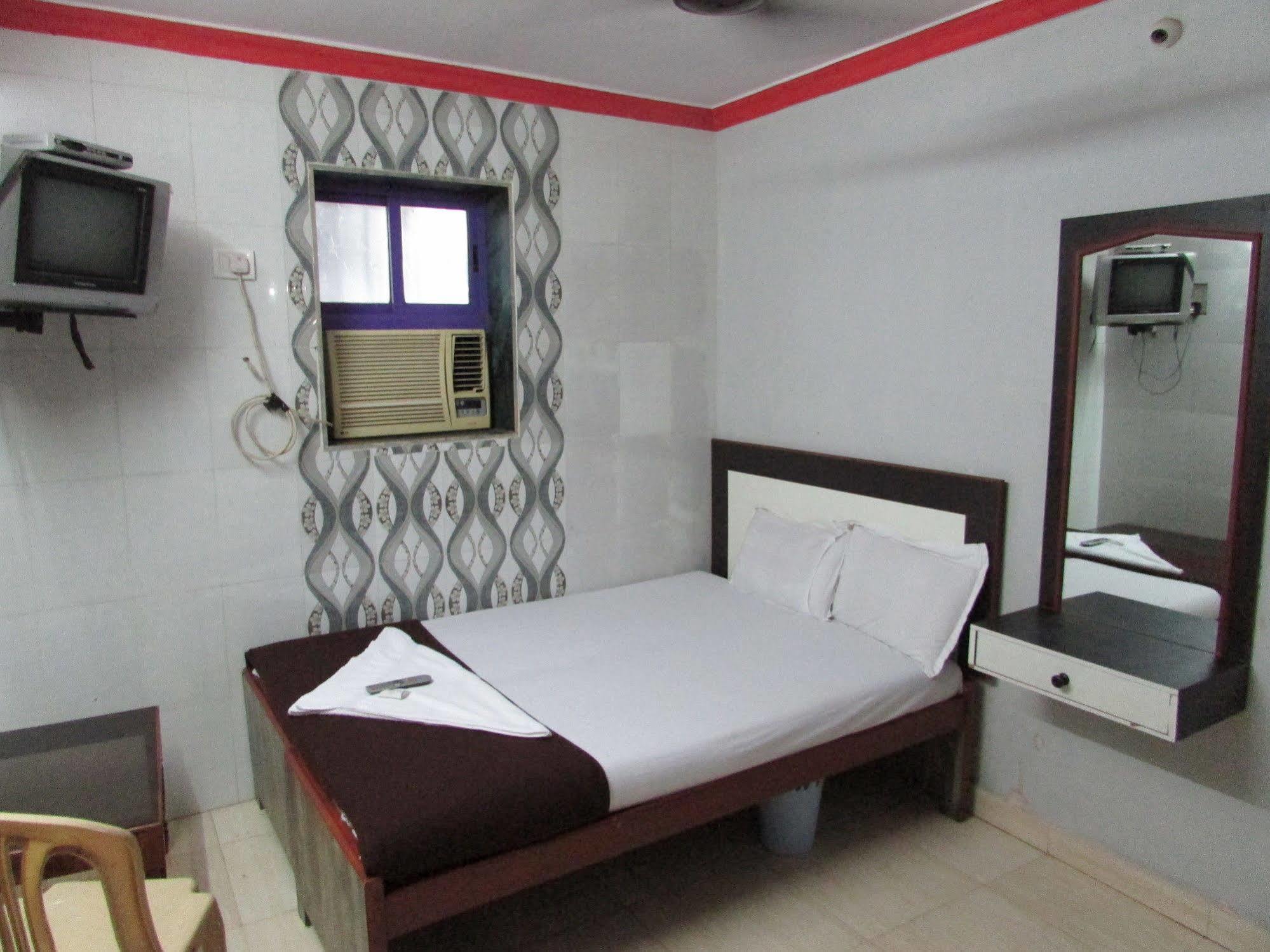 Grand Skylight Guest house Mumbai