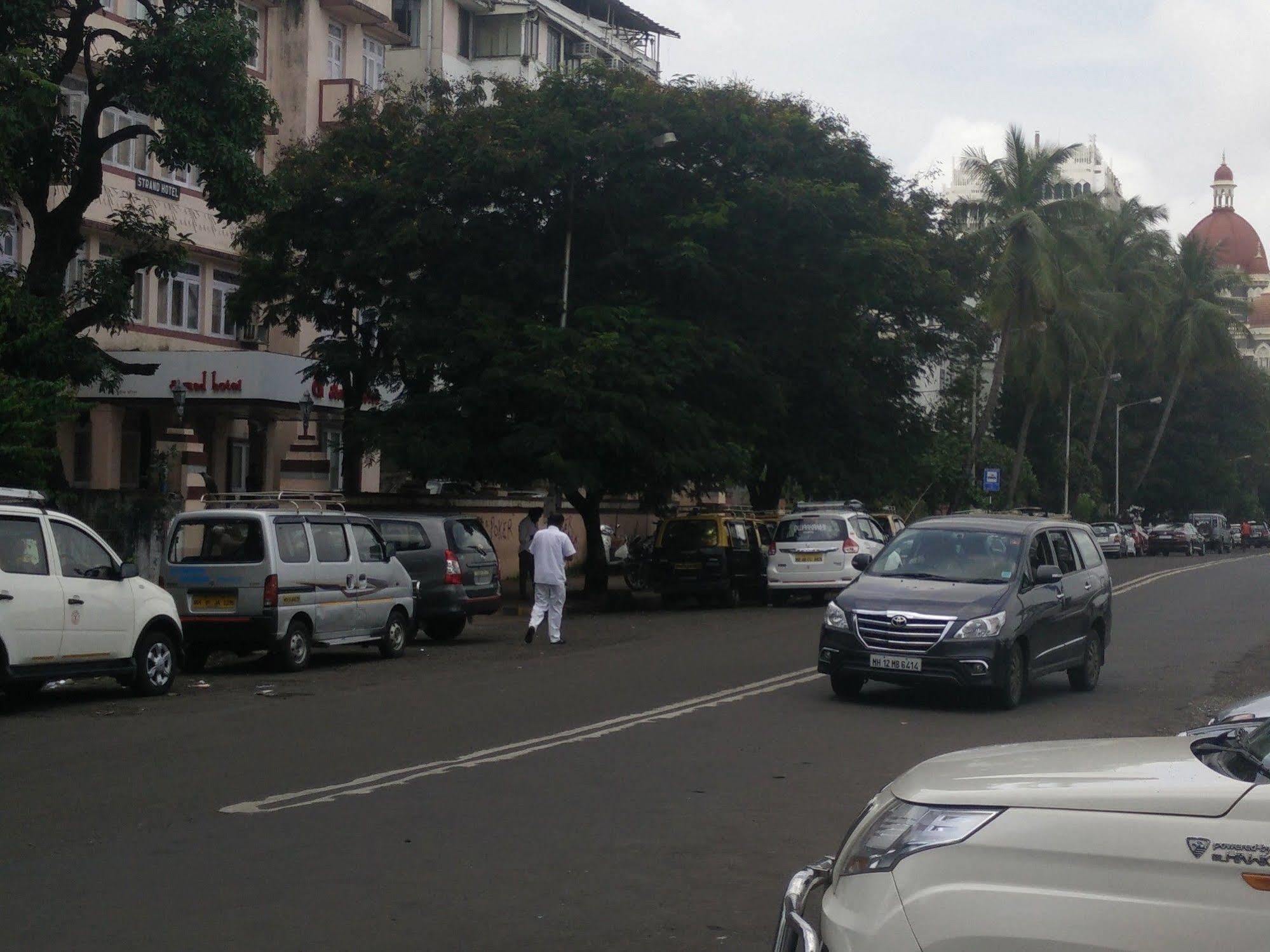 Strand Hotel, Colaba Hotel 2*