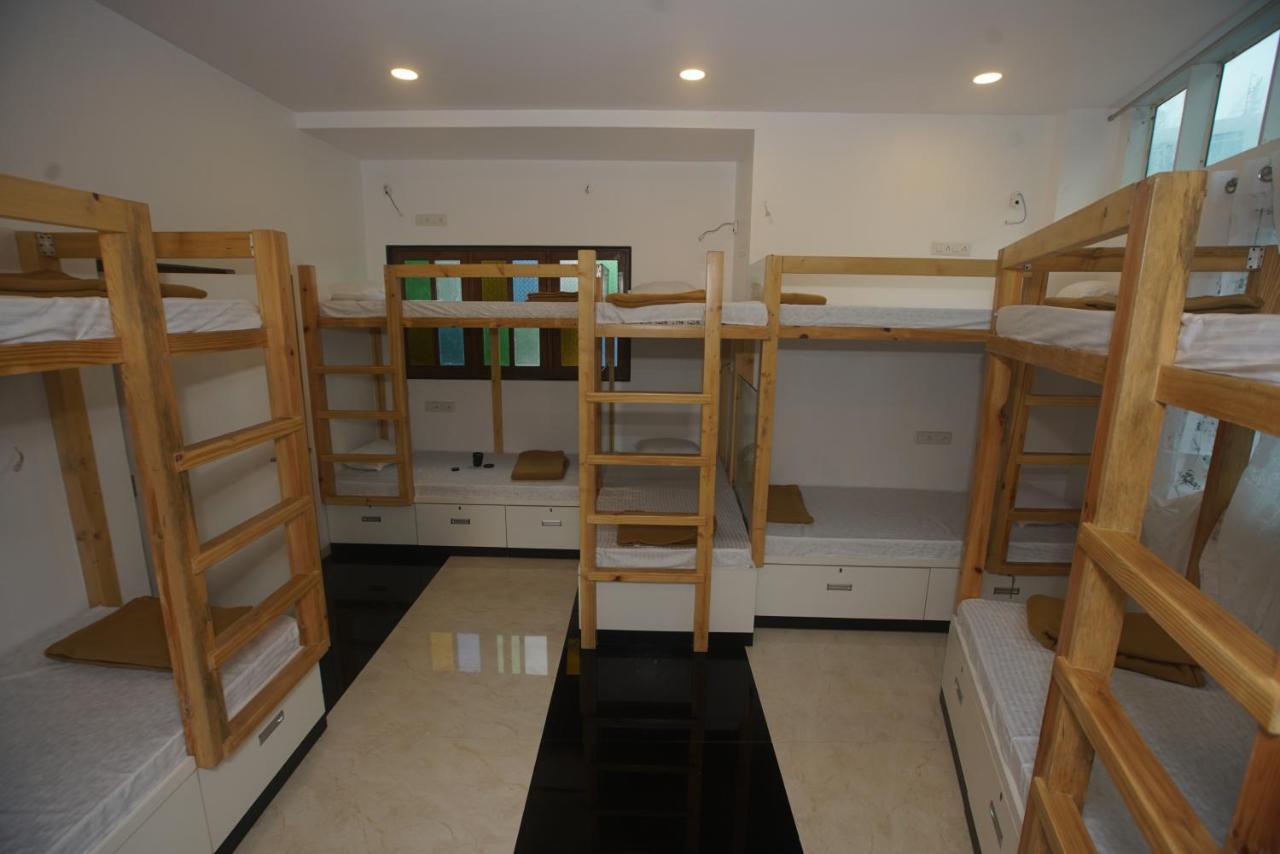 Staytion Dorm - Near Marol Naka Andheri East Mumbai