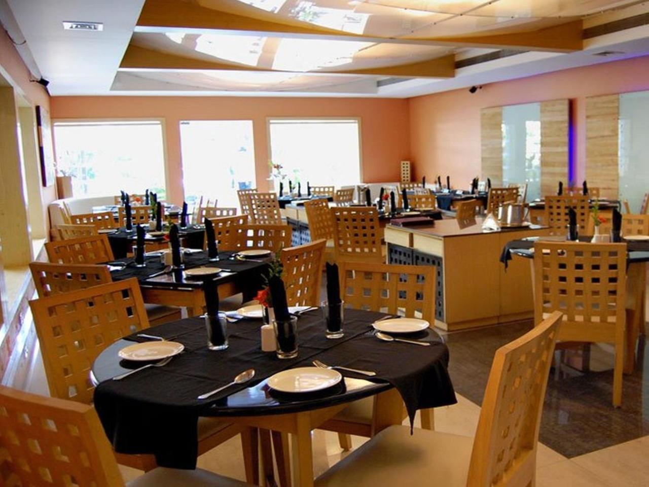 Hotel Sukh Mumbai