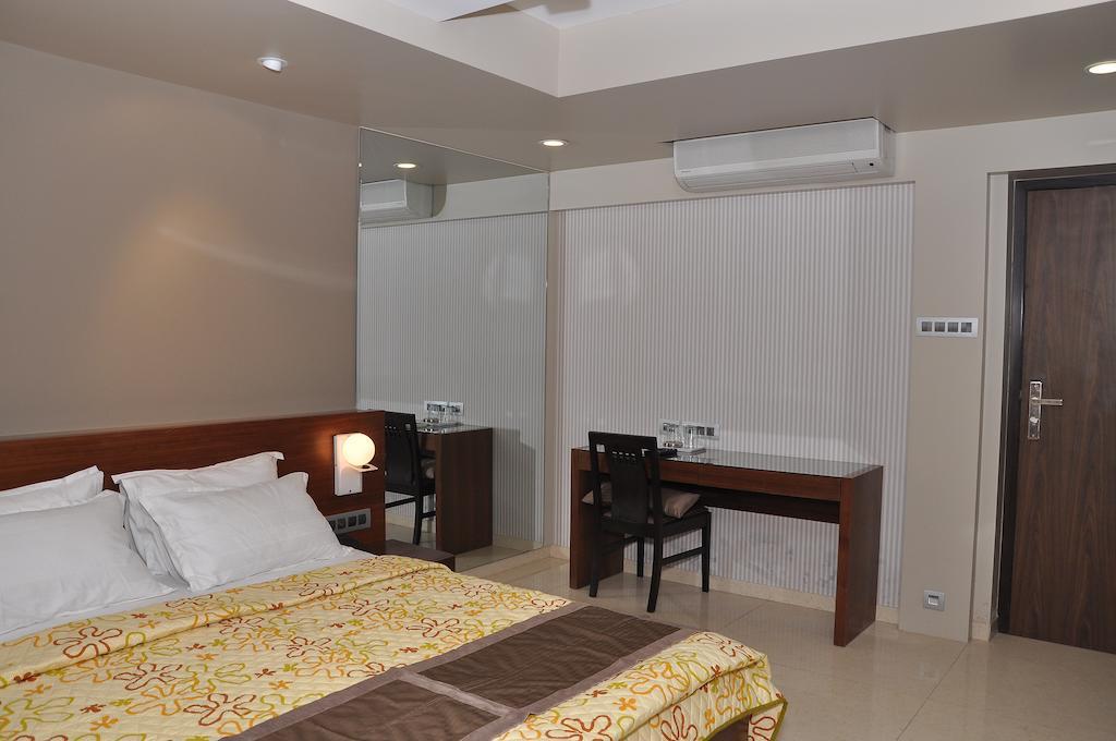 Hotel Imperial Executive, Andheri 3*
