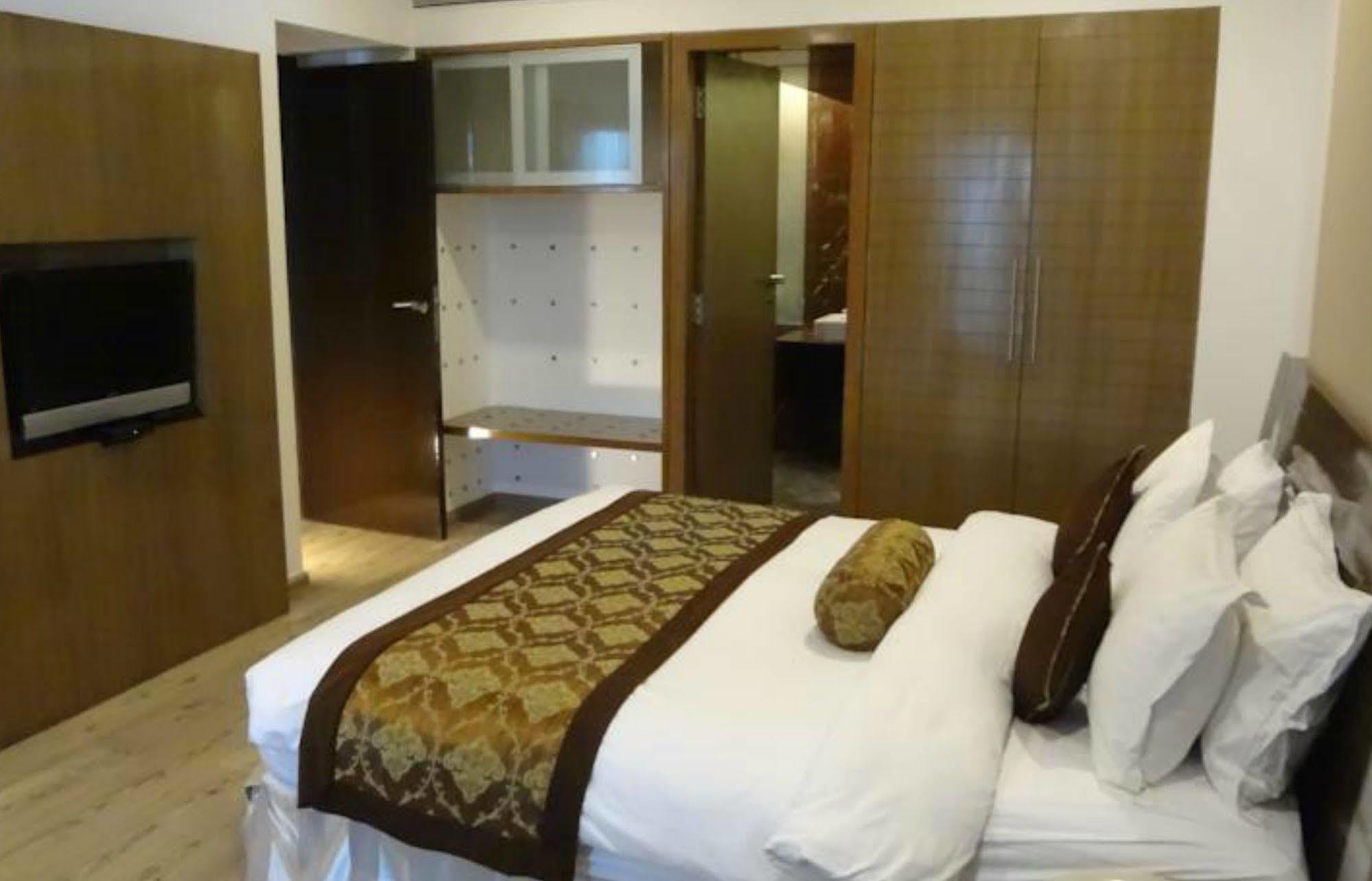 Ramada Powai & Convention Centre Mumbai