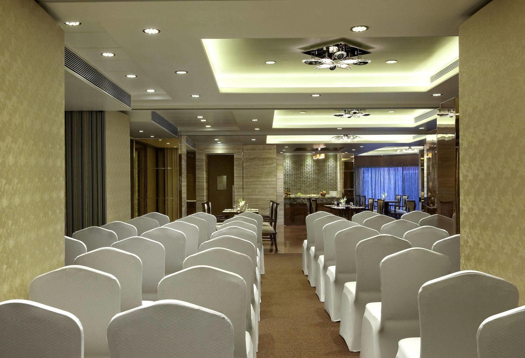 Hotel Suba Galaxy 4*