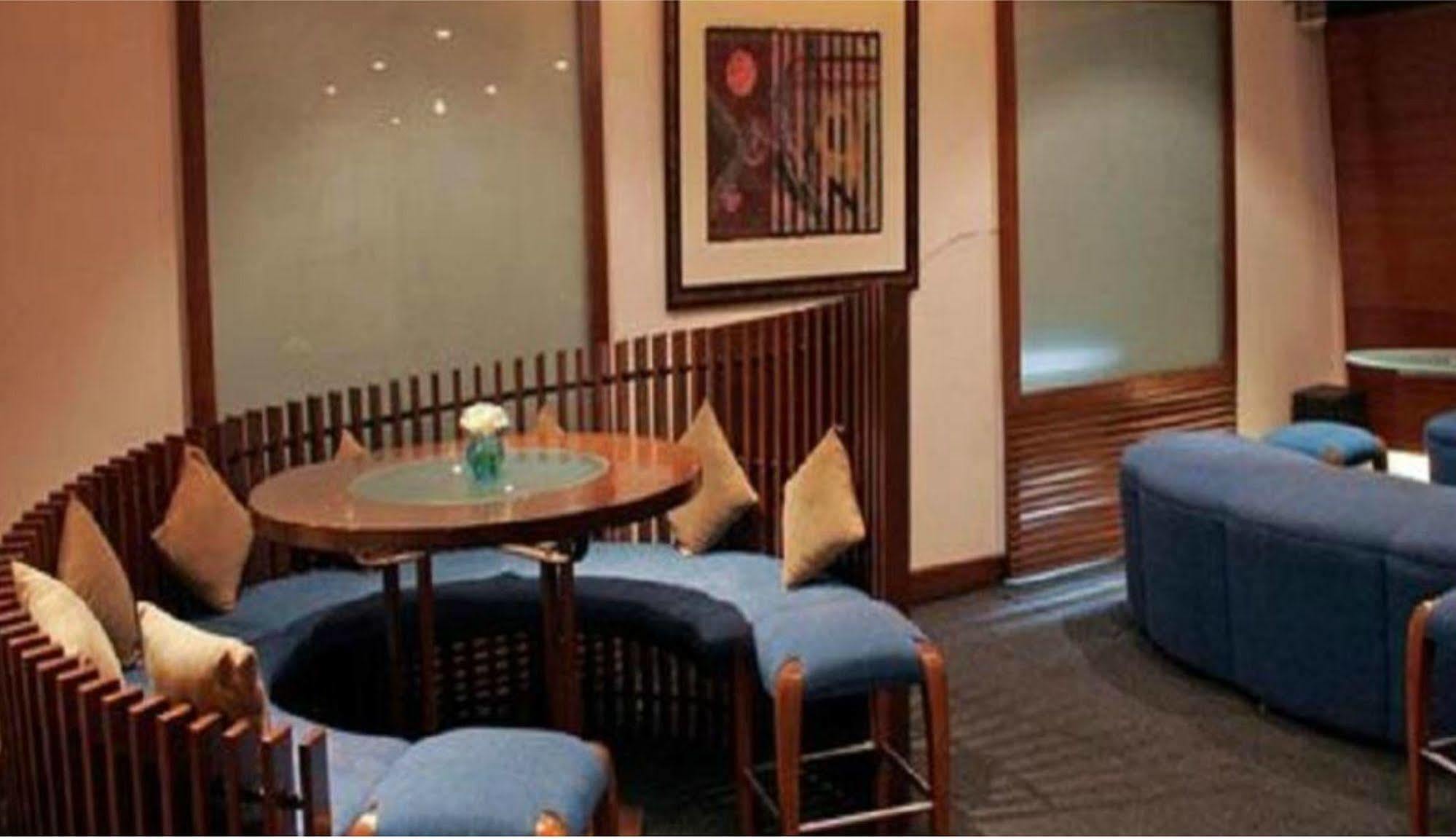 Hotel Diplomat, Colaba Mumbai