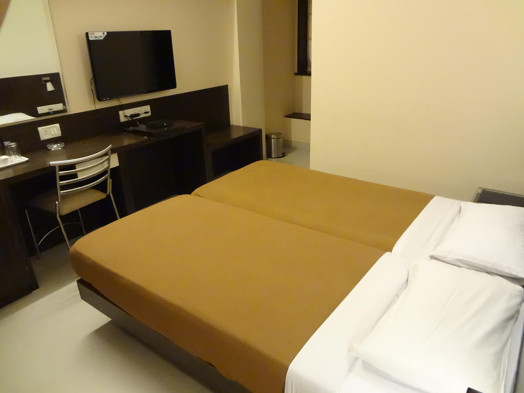 Rama Krishna 3*