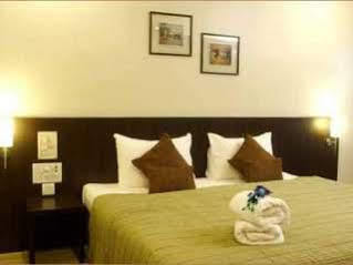 T24 Retro Hotel