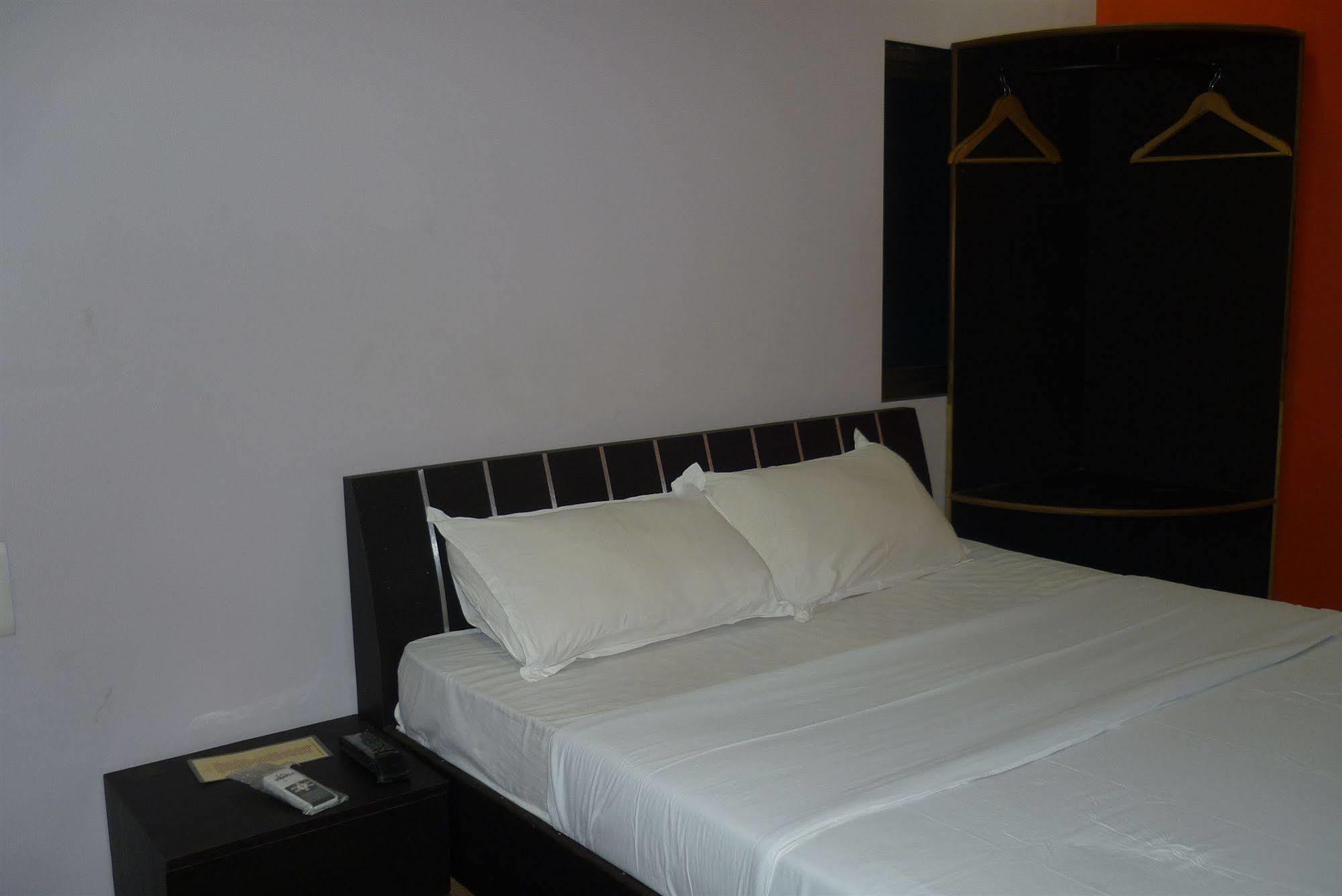 Hotel Ihotel Mumbai