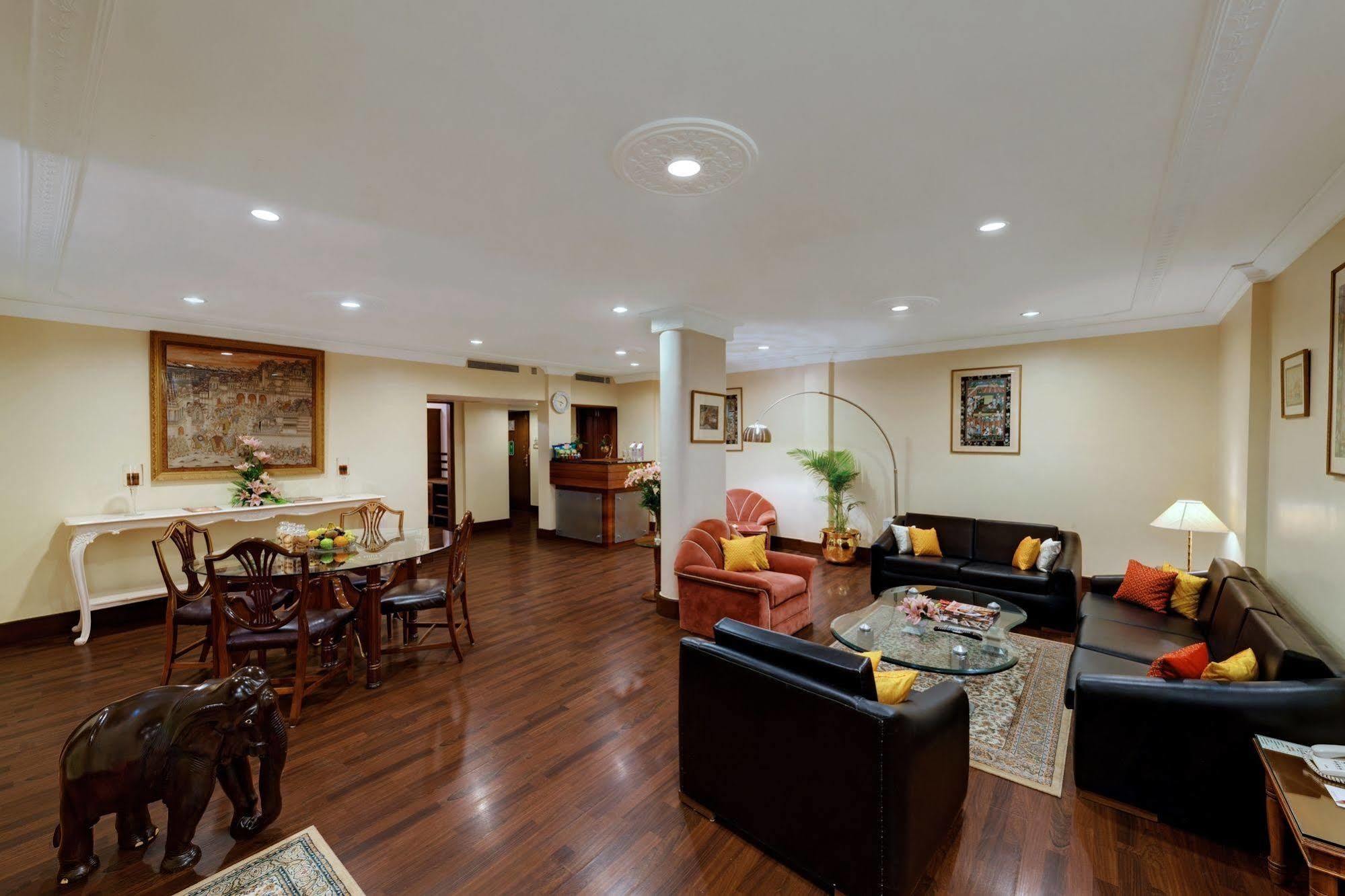 The Ambassador, Marine Drive, Hotel