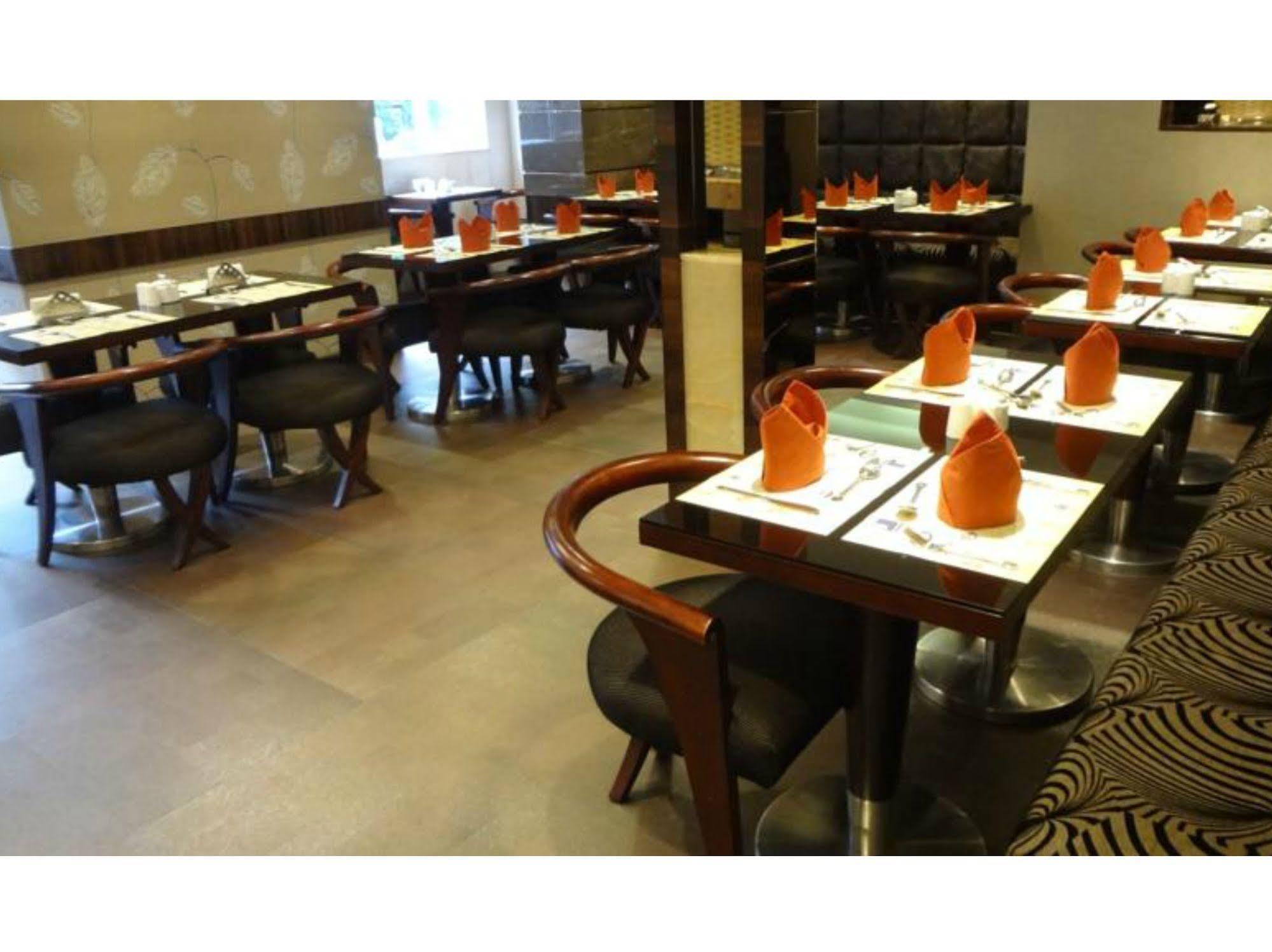 Hotel Suba Palace Near Gateway Of India