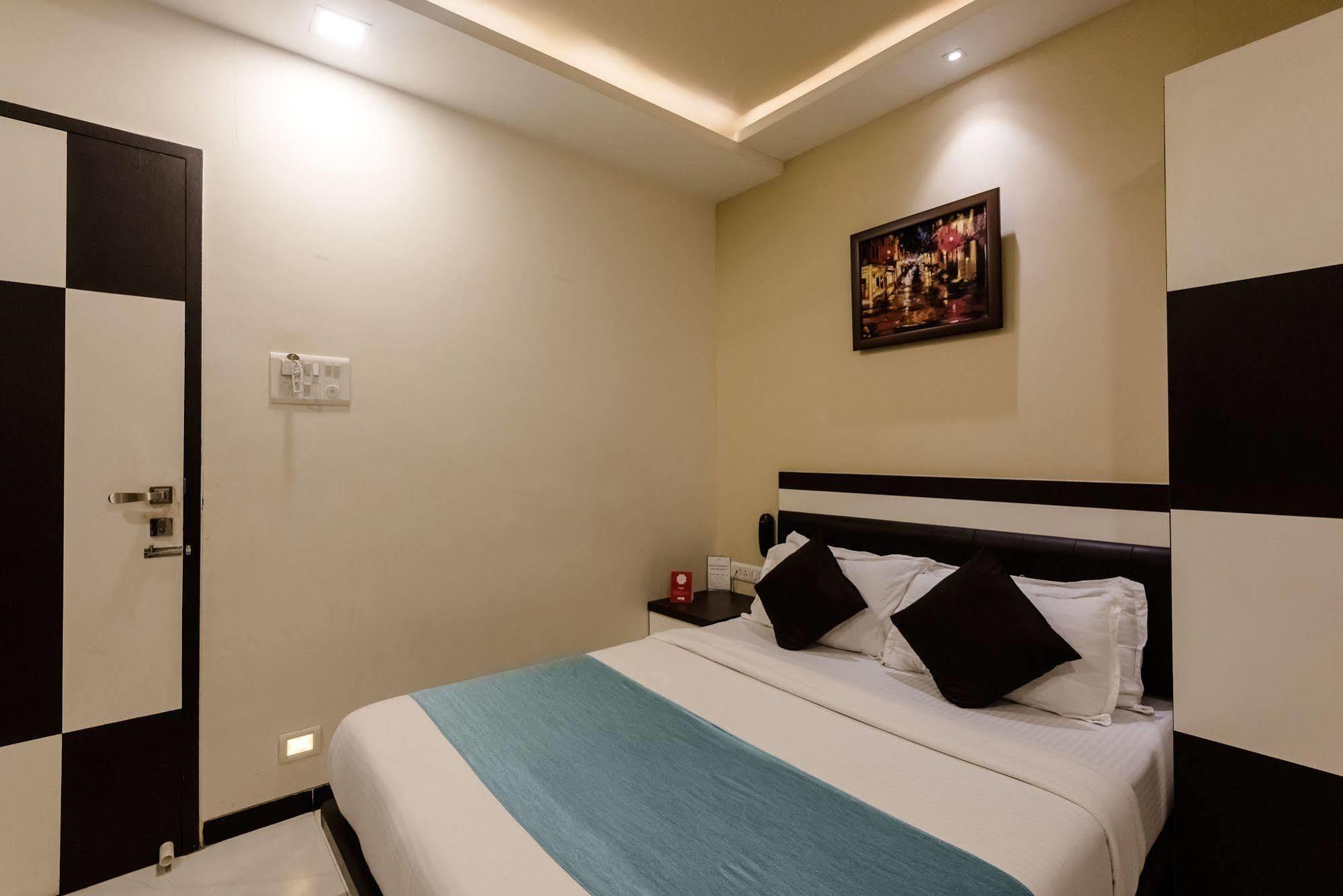 Hotel O Blue Pearl Residency Near Chhatrapati Shivaji International Airport