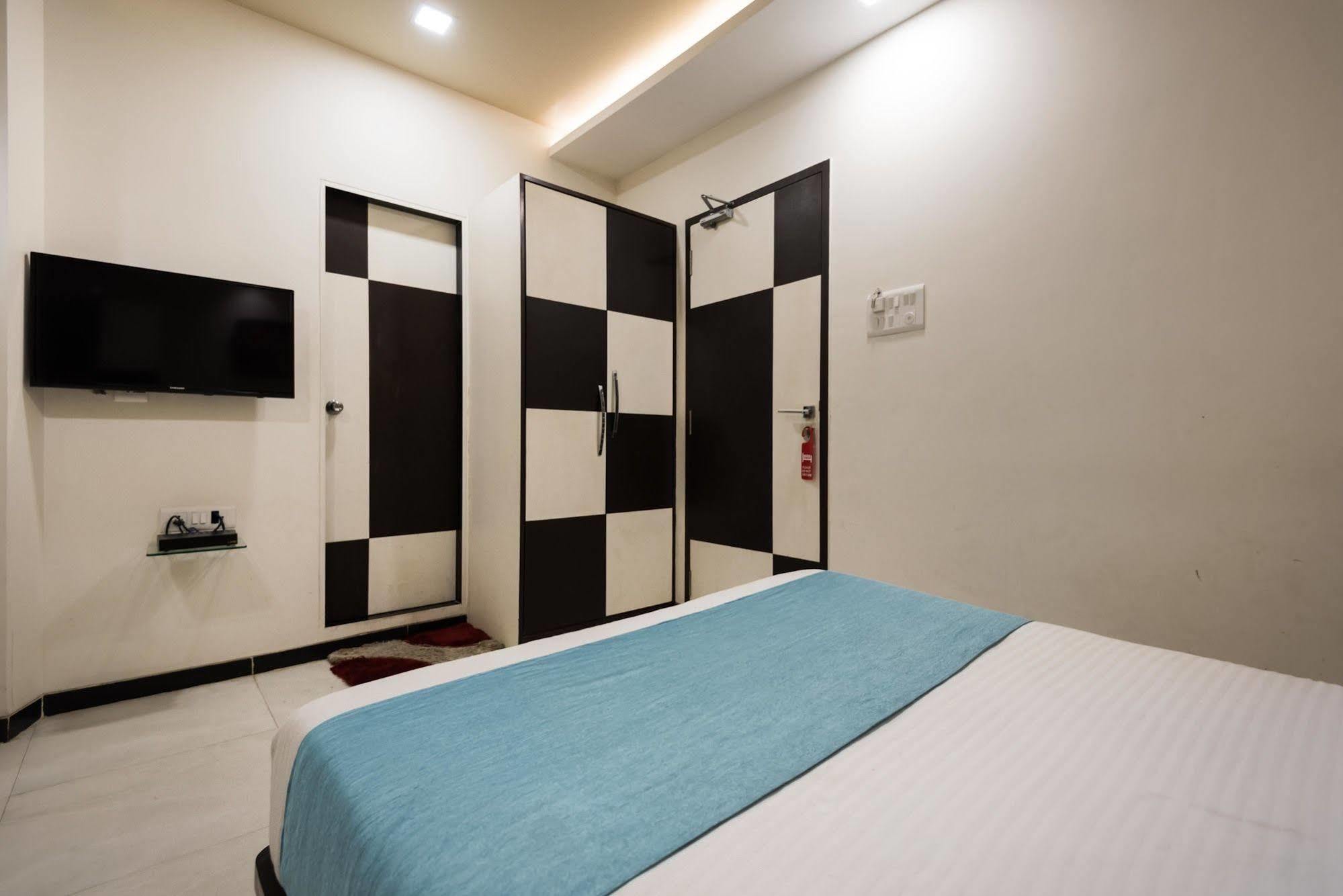 O Blue Pearl Residency Near Chhatrapati Shivaji International Airport 3* Mumbai