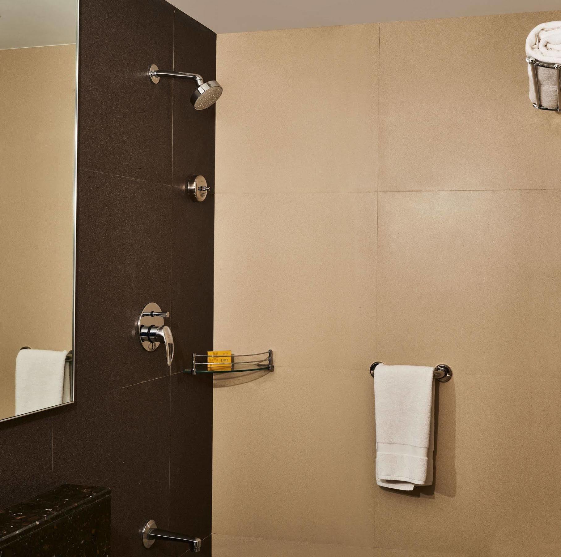 Hotel Bawa Regency