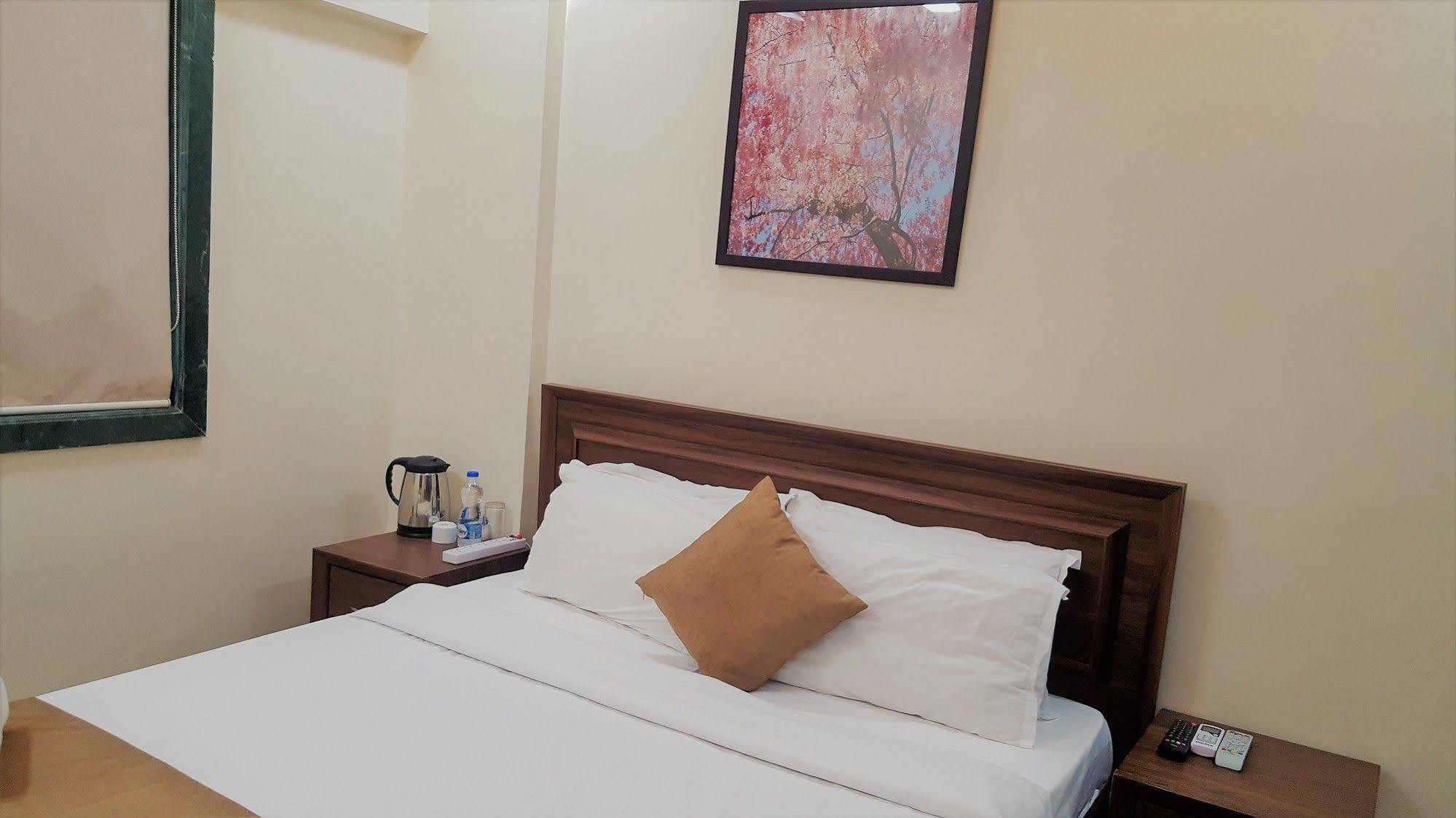 Apartment Dragonfly Emerald Mumbai