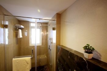 Fabexpress Nirvana Grace Hotel 3*