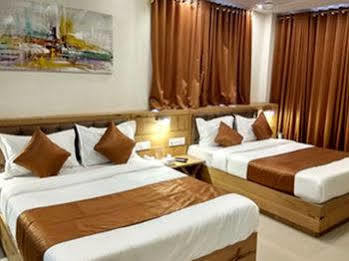 Hotel Grandeur-near International Airport Mumbai