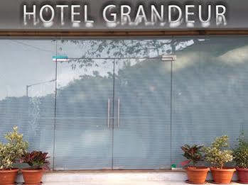 Grandeur-near International Airport