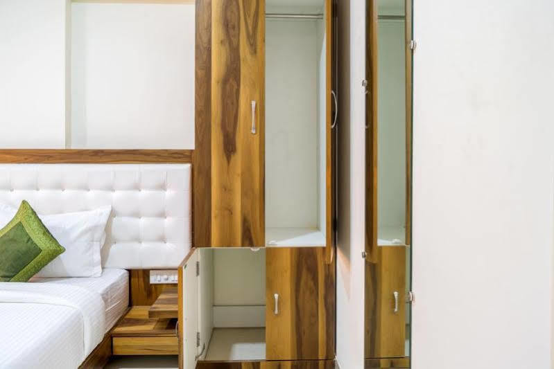Oyo 11441 Casa Roomz Powai