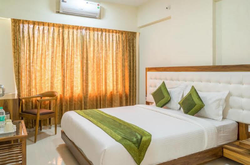 Oyo 11441 Casa Roomz Powai