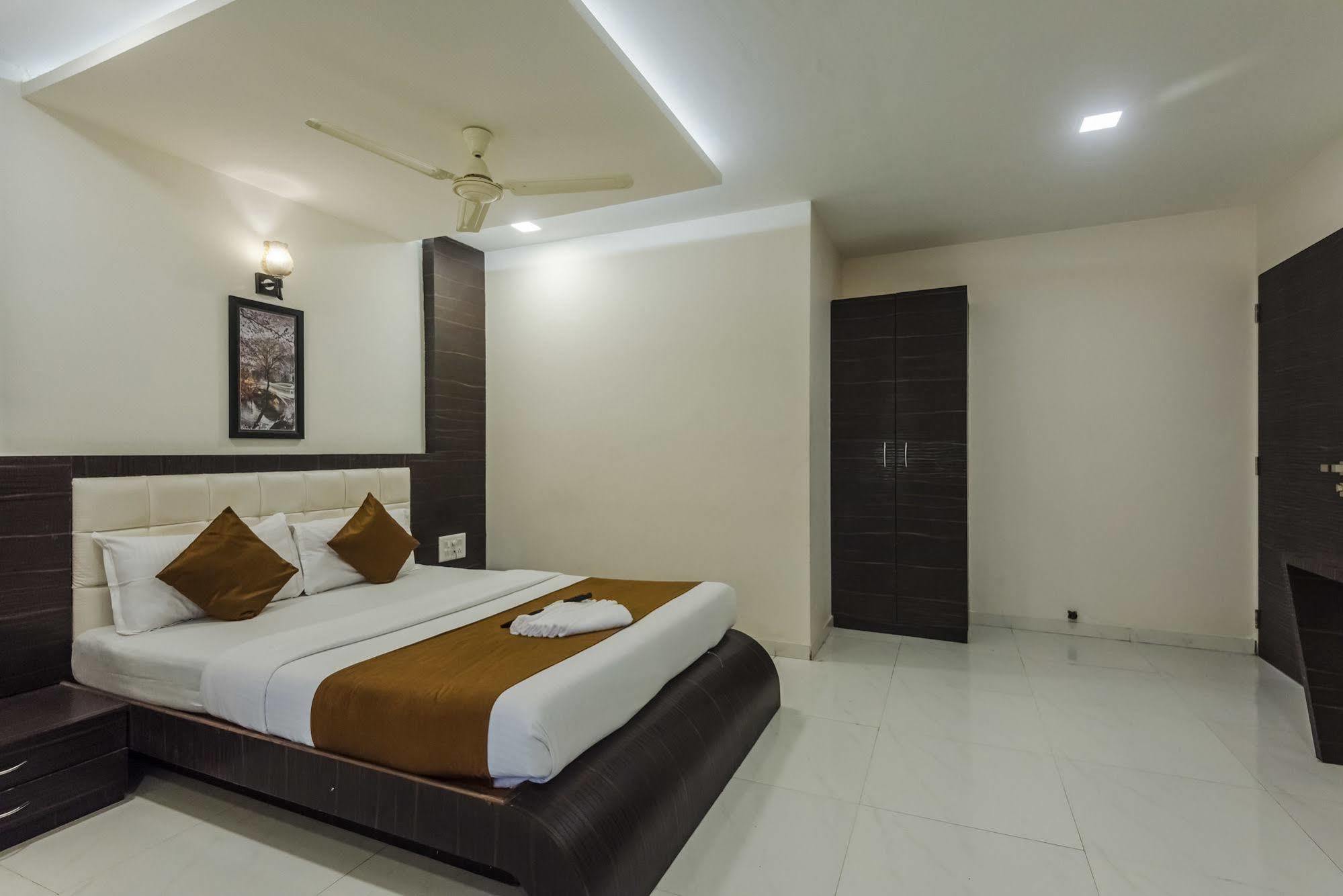 Hotel Alfa Grand Mumbai