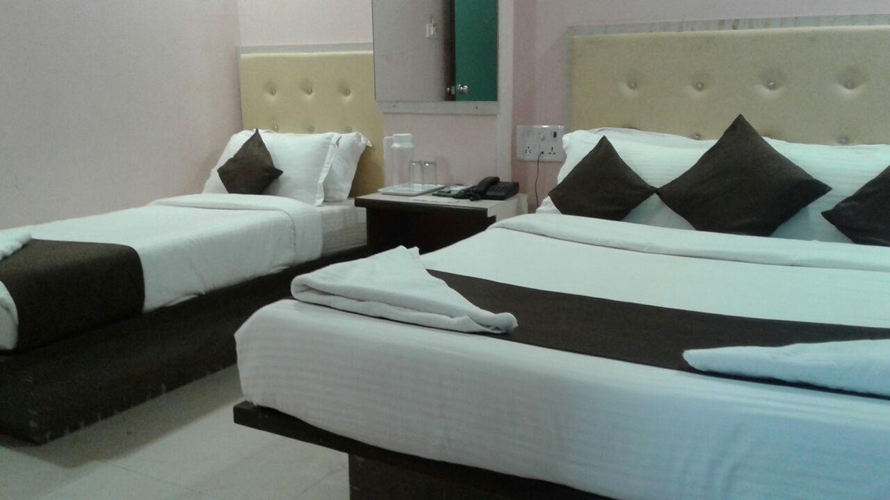 Sai Leela Grand 3*