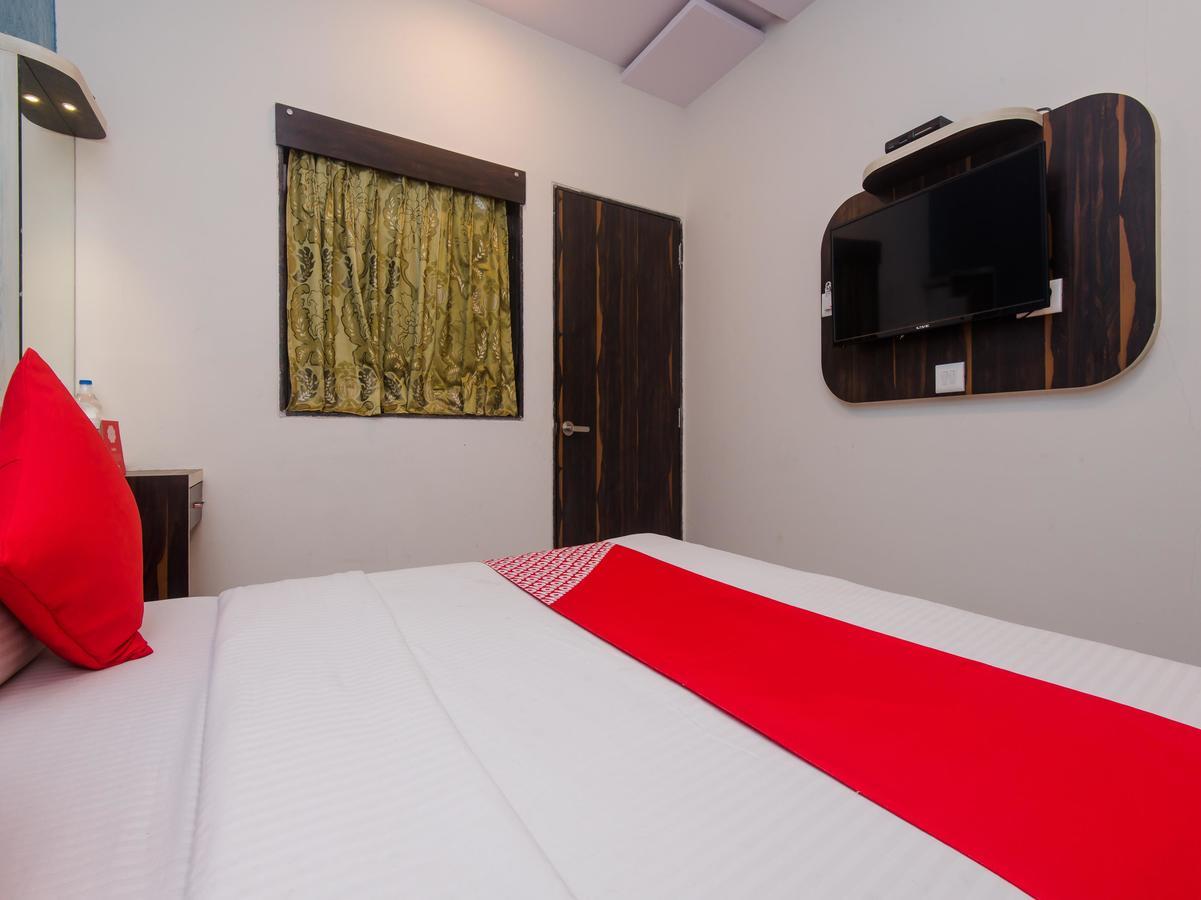 Oyo 7879 Golden Tulipz Boutique Hotel 3*