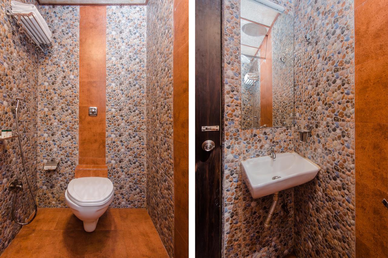 Hotel Oyo 7879 Golden Tulipz Boutique 3*
