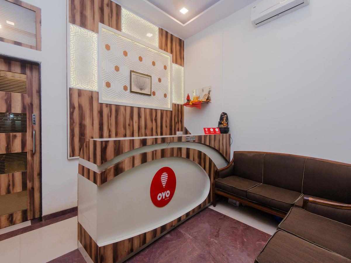 Oyo 7879 Golden Tulipz Boutique Hotel 3*