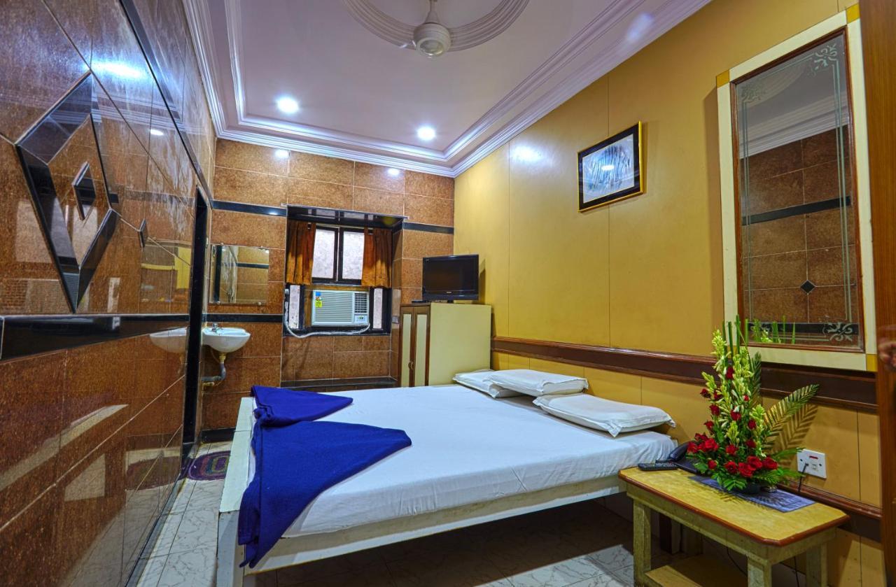 Hotel Swapna International 3*