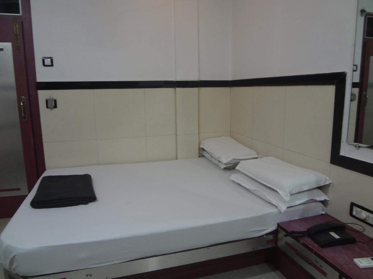 Hotel Swapna International Mumbai