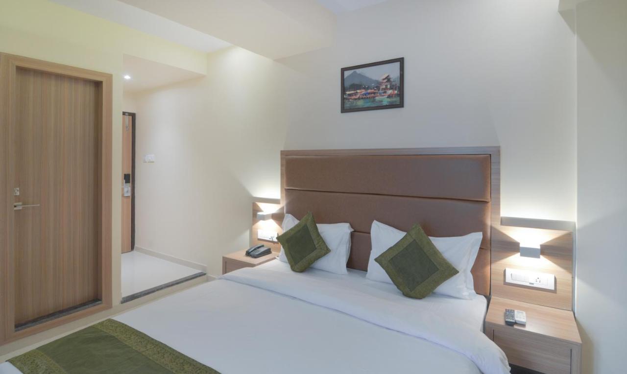 West Blue Hotel Mumbai