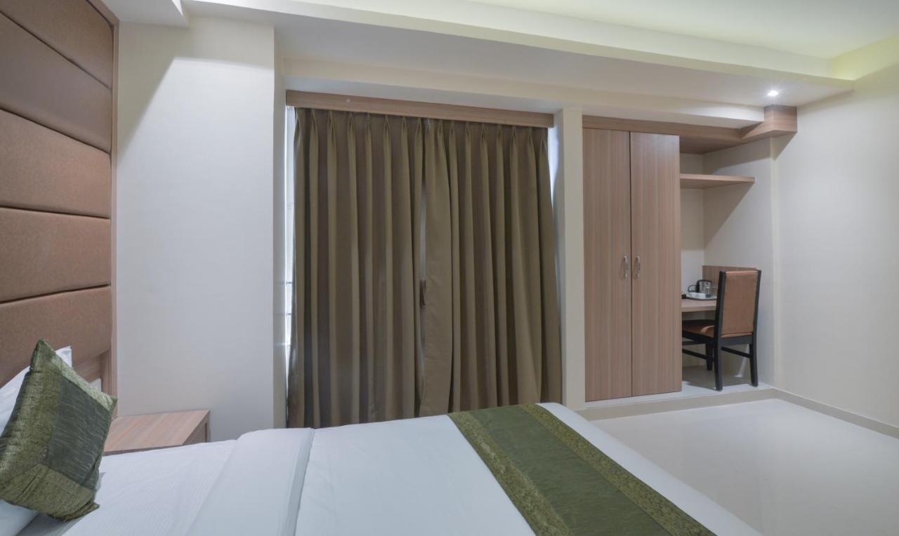 Hotel West Blue Mumbai