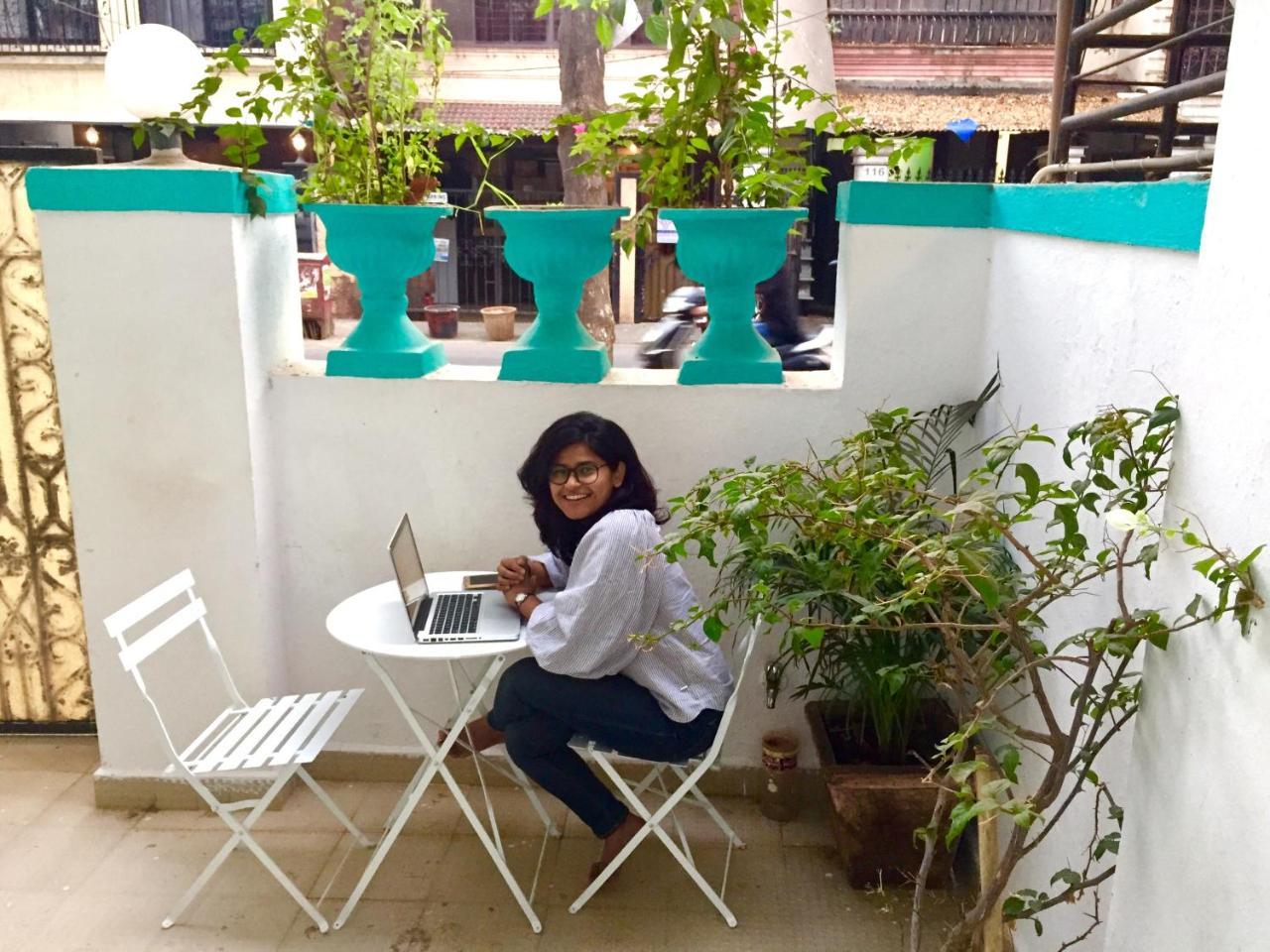 Mantra Hostel *