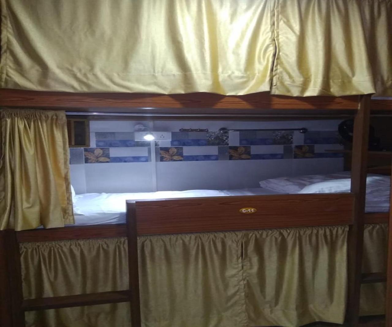 Ahlan Hostel *