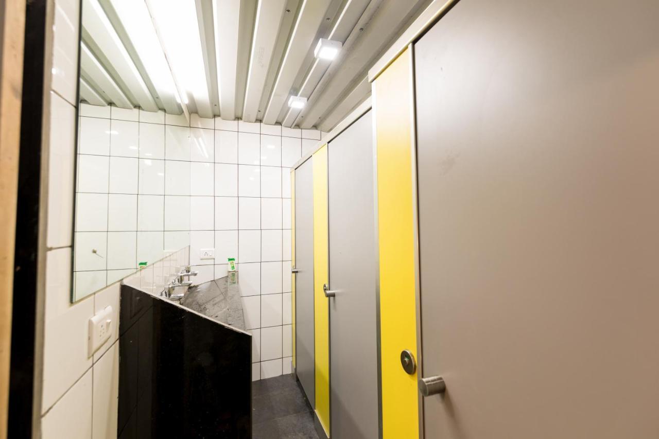 Backpackers, Andheri Midc Hostel *