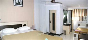 Hotel Pearl Residency