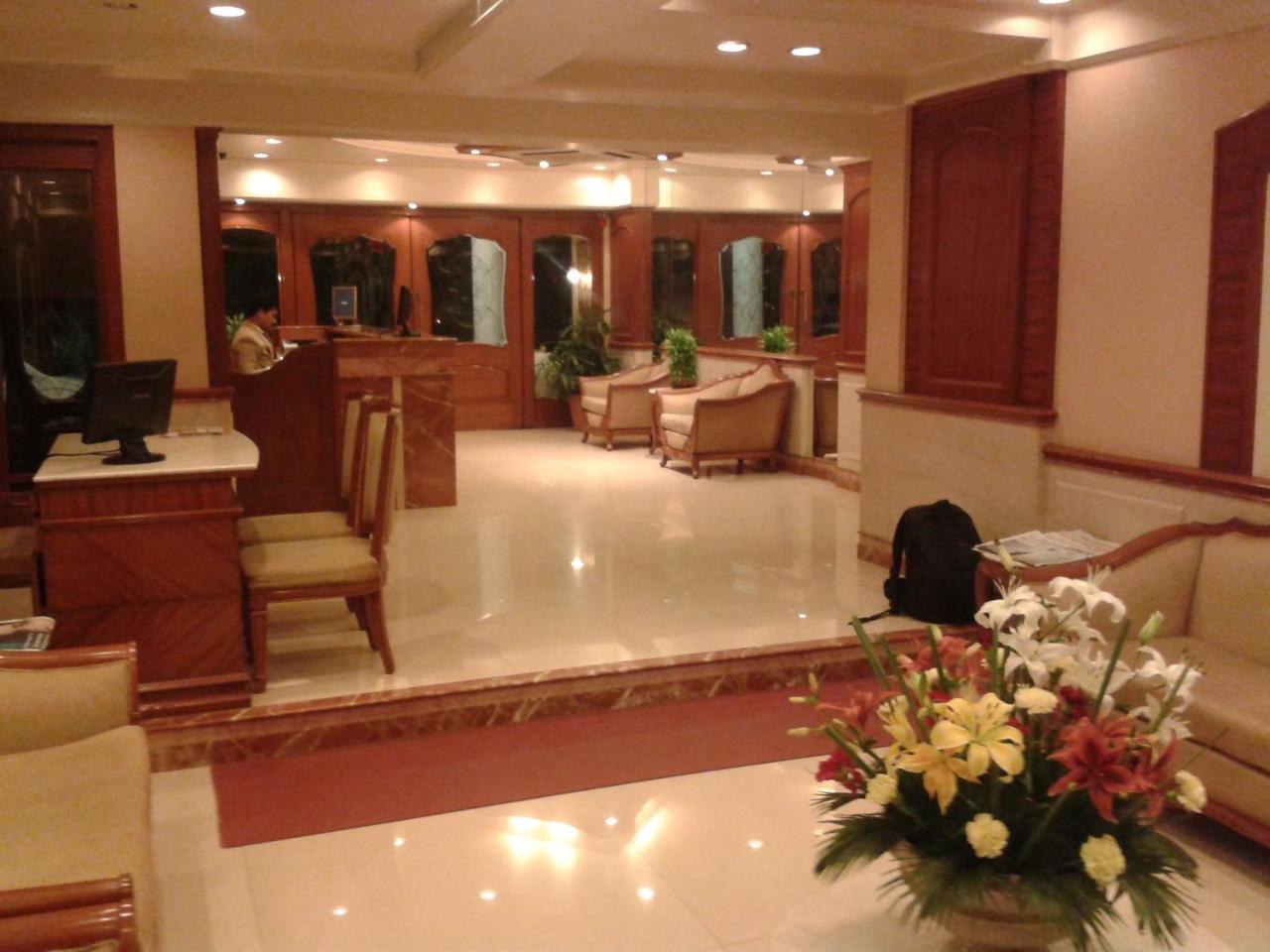 Solitaire Hotel