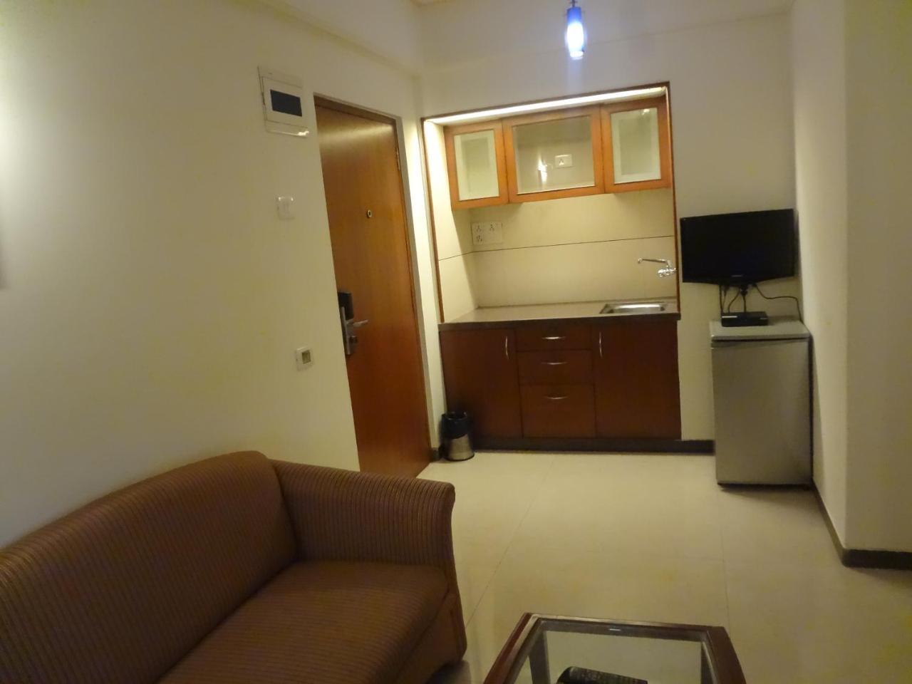 Solitaire Hotel Mumbai