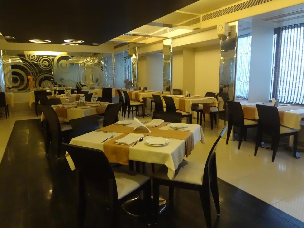 Solitaire Mumbai