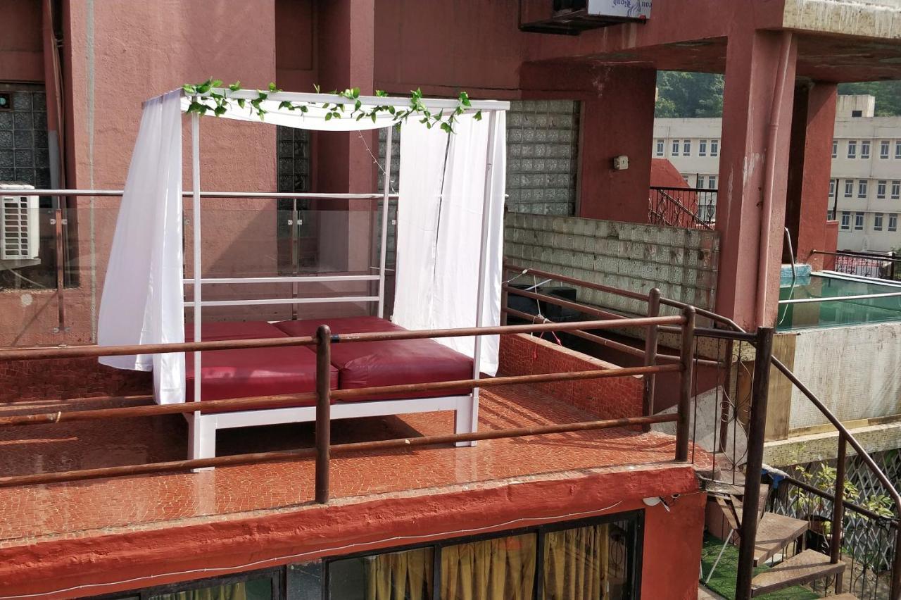 No: 214, Dr.wade's Villa. * Mumbai